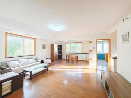 青岛福林花园3室2厅122平高楼层/共6层