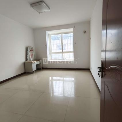 北京金冠小区2室2厅90平中楼层/共7层