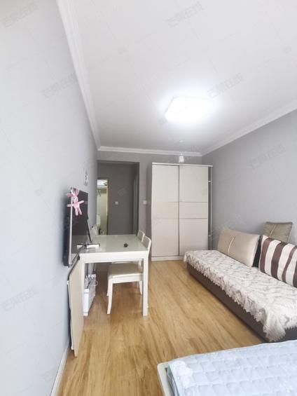 北京紫金名门1室0厅43平高楼层/共24层