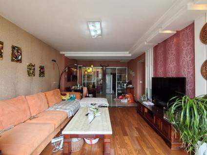 北京帝豪峰3室2厅144平中楼层/共32层