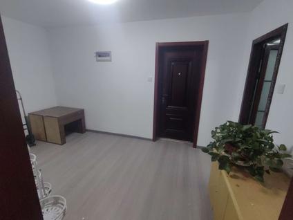 北京雅环里1室1厅59.8平低楼层/共6层