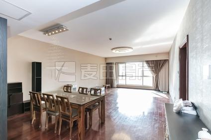 北京金地国际花园3室2厅198.69平高楼层/共35层