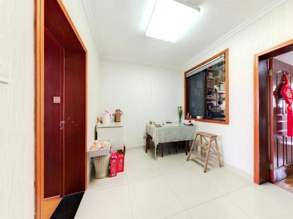 南京白鹭花园(凤栖苑)2室1厅52.95平中楼层/共7层