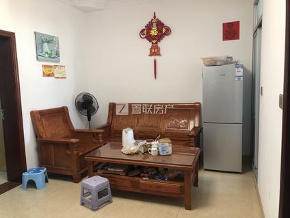 厦门化工学校宿舍3室2厅71平中楼层/共7层