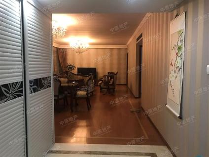 上海泰欣嘉园3室2厅159.17平中楼层/共33层