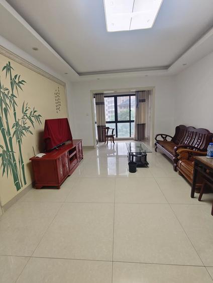 北京御景龙湾3室2厅90平低楼层/共37层