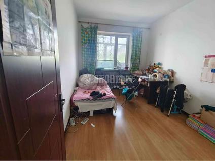 哈尔滨省农科院家属楼2室1厅73.56平低楼层/共7层