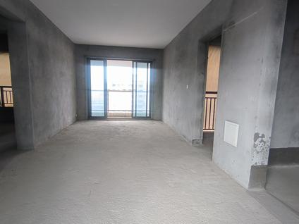 江门嘉华新都汇3室2厅104平高楼层/共33层