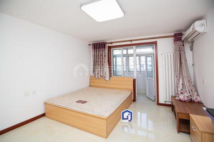 天津光华巷1室1厅42平中楼层/共7层