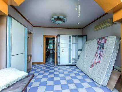 北京天齐花园5室2厅220.83平低楼层/共3层