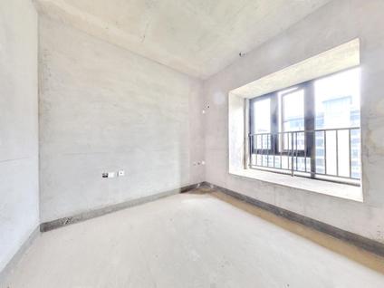 株洲荣盛华府3室2厅130.9平中楼层/共17层