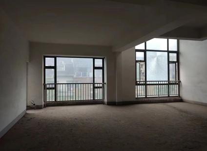 重庆枫林秀水3室2厅179.7平高楼层/共4层