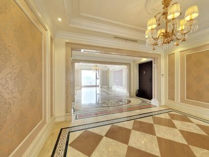 武汉万达御湖世家4室2厅252.85平中楼层/共52层