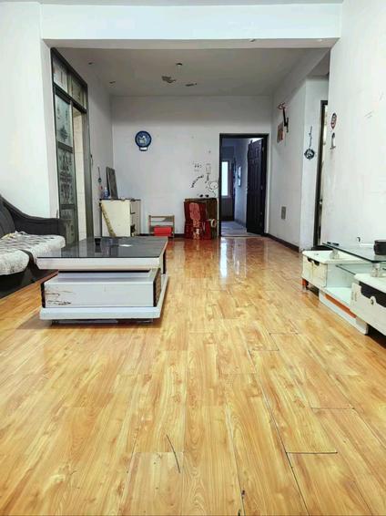 北京山水新城2室1厅98平低楼层/共18层