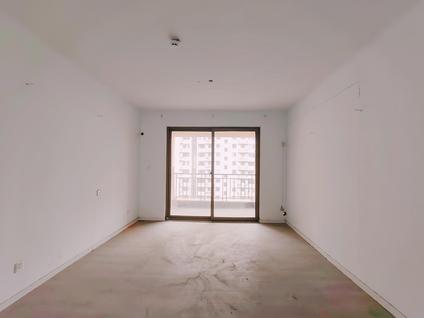 北京湖滨世家4室2厅136平中楼层/共18层