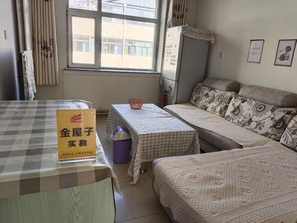 北京西山一巷14号院1室1厅52平低楼层/共33层