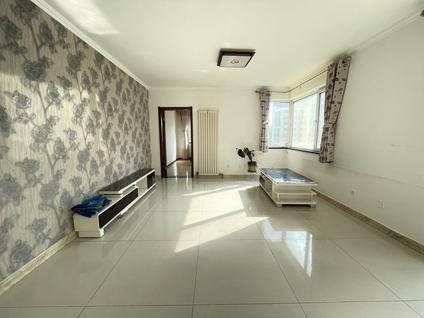 青岛海尔幸福里2室2厅86平高楼层/共11层