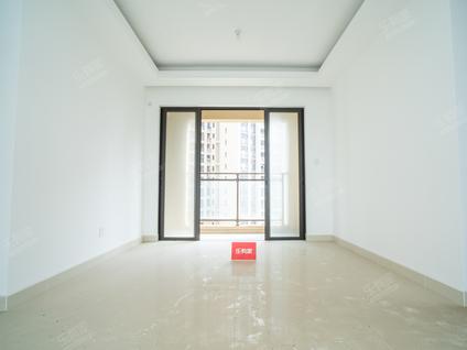 江门美的公园天下3室2厅116平中楼层/共33层