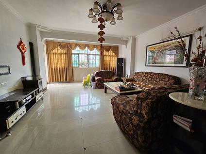 北京汇豪阁3室2厅139平中楼层/共8层