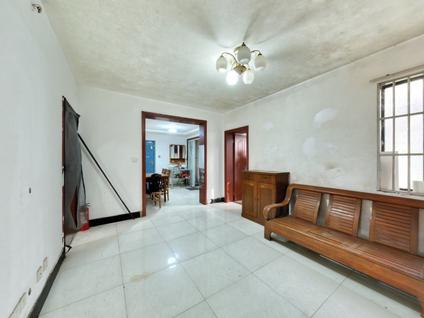 南京丽都雅苑2室1厅61.57平低楼层/共6层