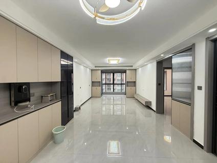 北京广博丽景湾3室2厅117平低楼层/共18层