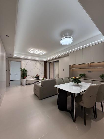 北京深业塞纳湾3室2厅94平中楼层/共31层