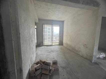 韶关水岸国际4室2厅179平中楼层/共18层