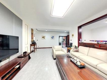 北京加州玫瑰园(南区)4室2厅153.43平低楼层/共6层