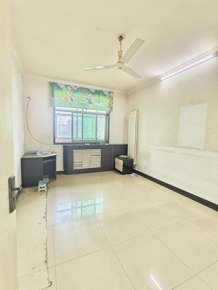 北京水泵厂家属院3室2厅119平中楼层/共6层