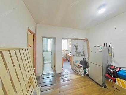 北京莲花新村(三区)3室1厅68平低楼层/共4层