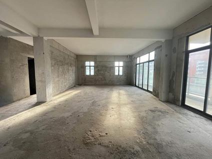 北京灏轩苑5室3厅198平高楼层/共2层