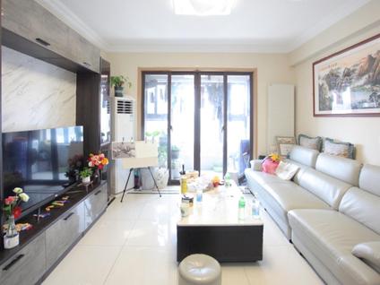 南京万达御景仕家3室2厅105.8平高楼层/共18层