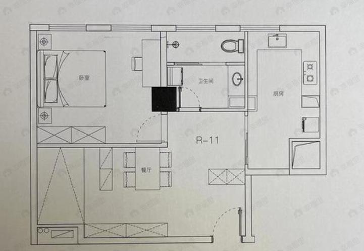 1室1厅1卫建面70平北户型图