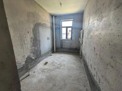 北京君泰铭筑4室2厅150平中楼层/共13层