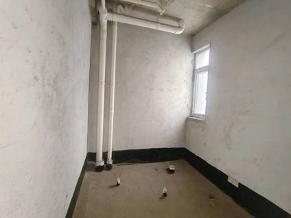 北京金岛香溢花城3室2厅136平低楼层/共18层