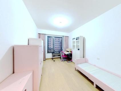 株洲晋合湘水湾(四期)4室2厅211平中楼层/共30层