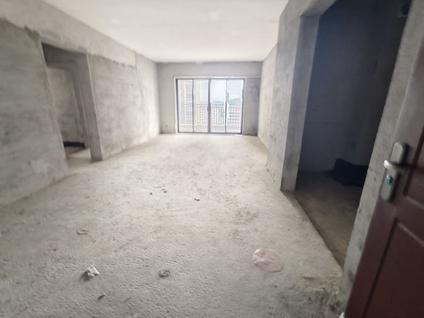 江门鹤山新华城4室2厅133平中楼层/共29层