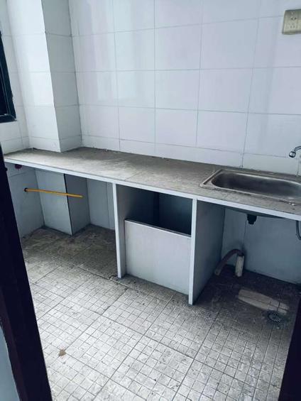 重庆荣昌工人村2室1厅75平中楼层/共7层