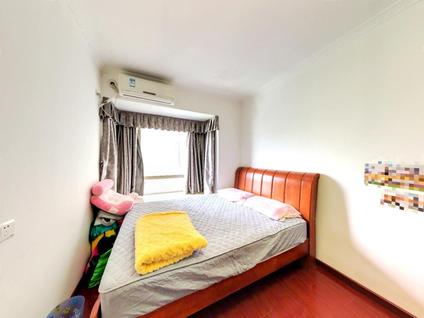 北京明珠山庄4室2厅147平中楼层/共20层