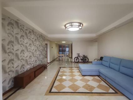 北京盛元香山苑4室2厅156平中楼层/共26层