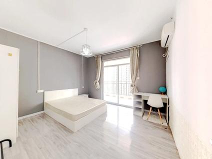 北京南车花园3室2厅135.64平高楼层/共18层