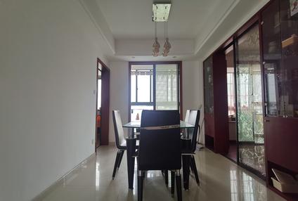 北京新星都市3室2厅118平高楼层/共9层