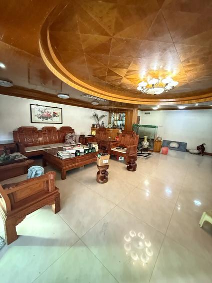 北京荔乡路3室2厅189平中楼层/共8层