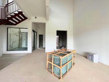 北京华发水郡(一期)4室2厅269.47平低楼层/共3层