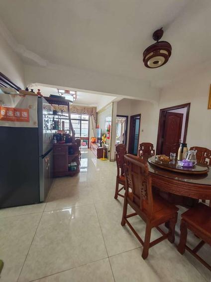 海口香榭花园2室1厅83平高楼层/共24层