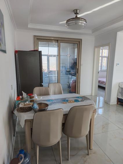 北京福源国际3室2厅114平高楼层/共18层