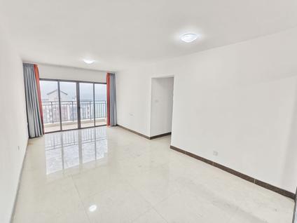 江门十里方圆(九章)3室2厅106平中楼层/共28层