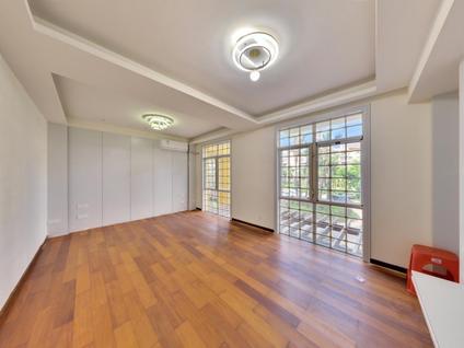 北京新世界花园3室2厅243.01平低楼层/共6层