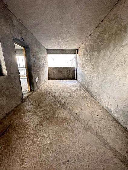 北京城投地王广场3室2厅142.53平高楼层/共33层