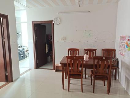 北京桂圆一区4室2厅155平中楼层/共9层